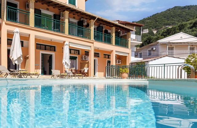 Villa Delphine by Tsiolis family ★ shared pool