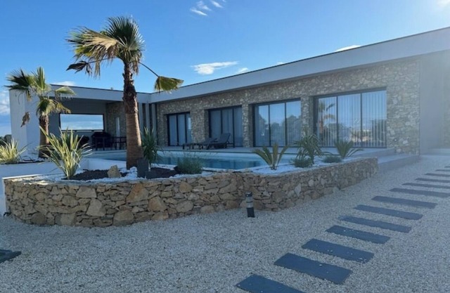 🏡 Villa des 5 Sens - Elegance, Space and Serenity at the gates of Nîmes