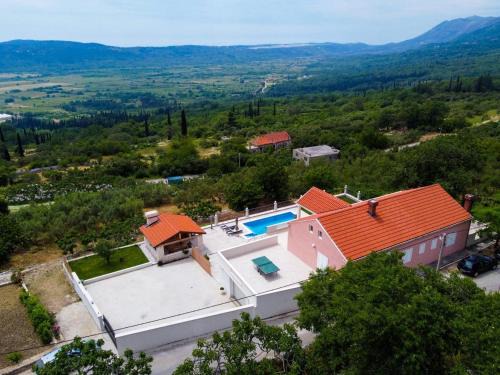 Villa Dragi - Four Bedroom Villa with Swimming Pool, Terrace and Sea View