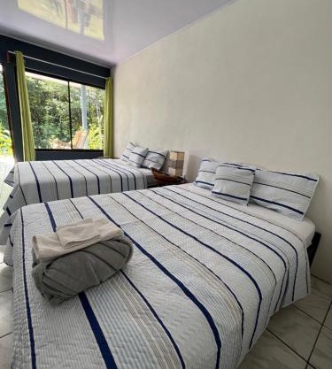 Villa Granja Agua Azul-wi-fi-AC-6 Personas-parqueo