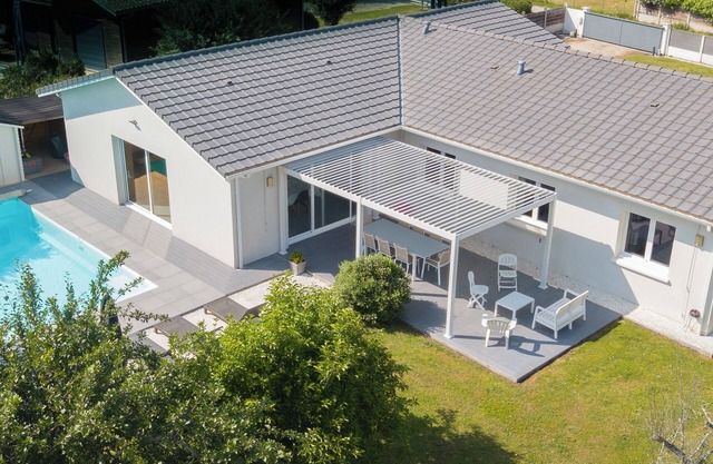 Villa Hoa Mios, 8 pers. 150m² with heated pool