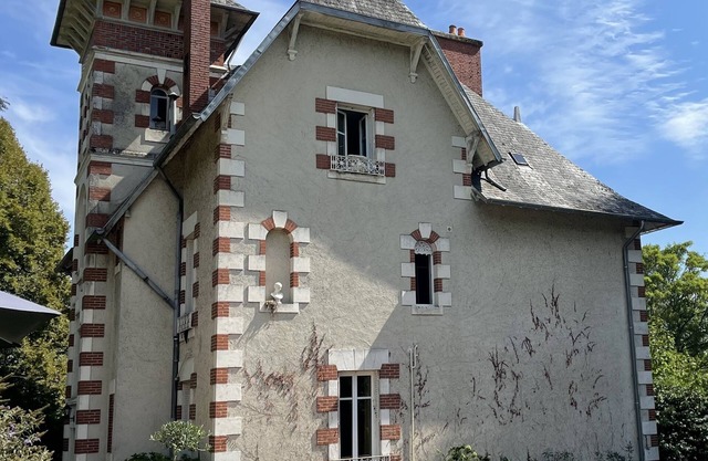 Villa in a green setting in the Morvan foothills