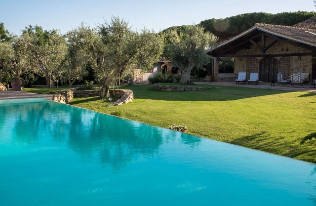 Villa in Capalbio with 5 bedrooms sleeps 8