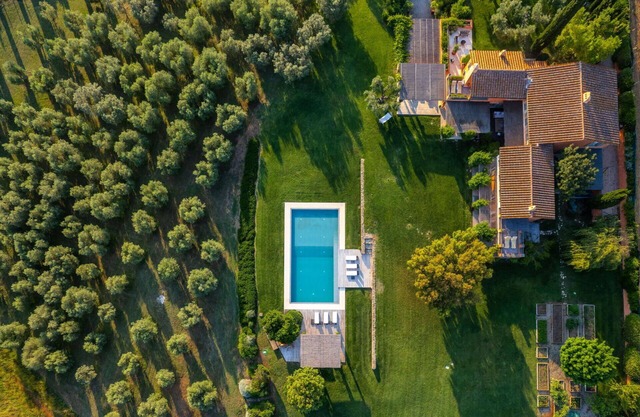 Villa in Capalbio with 5 bedrooms sleeps 10