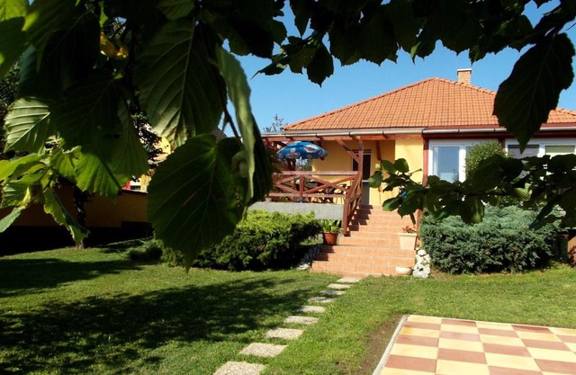 Villa Iris