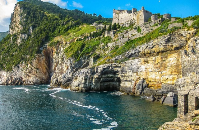VILLA ISOTTA 10 Pax Country House with pool, WiFi, BBQ, near Cinque Terre