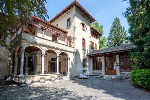 Villa Jolanda by Resté Italy