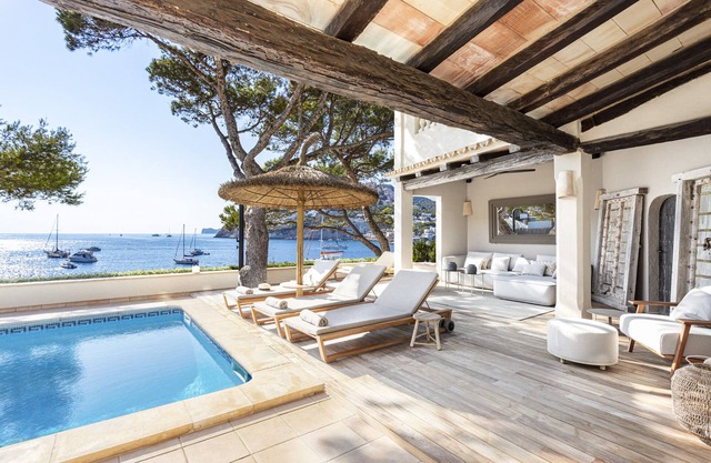 Villa Las Madrugadas in front sea line, Port Andratx (direct from the owner)