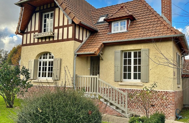 Villa Les Roses House sleeps 5