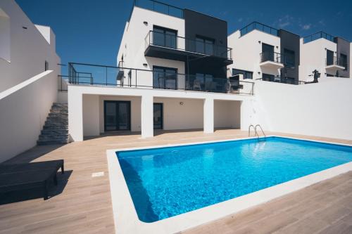 Villa Lotus Peralta with sea view