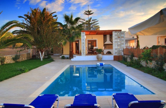 Villa Mathios