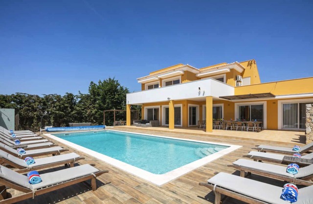 Villa Mediterraneo with heatable pool