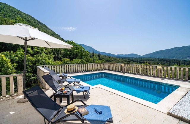 Villa Niko - Three bedroom villa with swimming pool