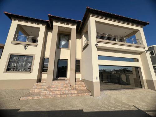 Villa on Dirk Smit Crescent