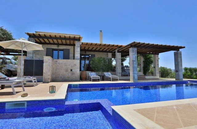 Villa Pegasus with fantastic panoramic views near Rethymnon