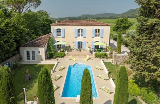 Villa Ricôme, Wine Country Villa with Pool and AC
