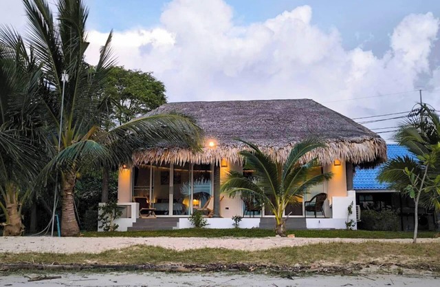 Villa Sereno Beachfront Koh Samui
