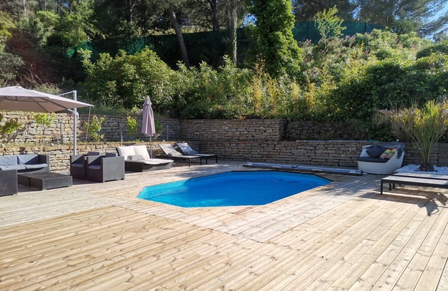 Villa with heated pool 5 minutes from Cassis
