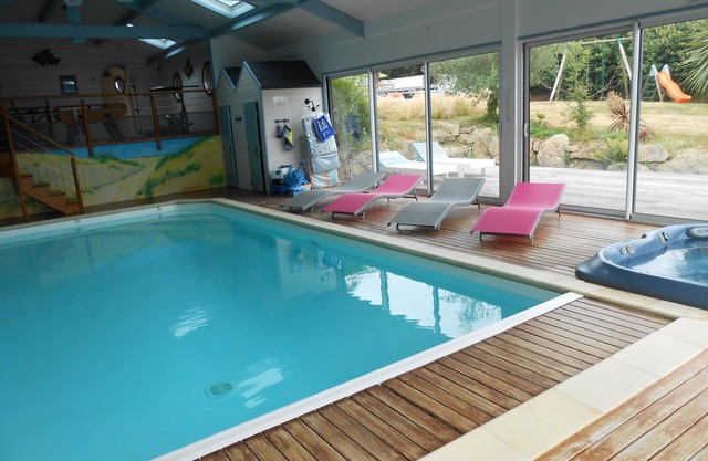 Villa With Pool Indoor heated to 28 °, Jaccuzzi, Sauna