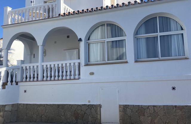 Villa With Private Pool, 2nd Line Beach