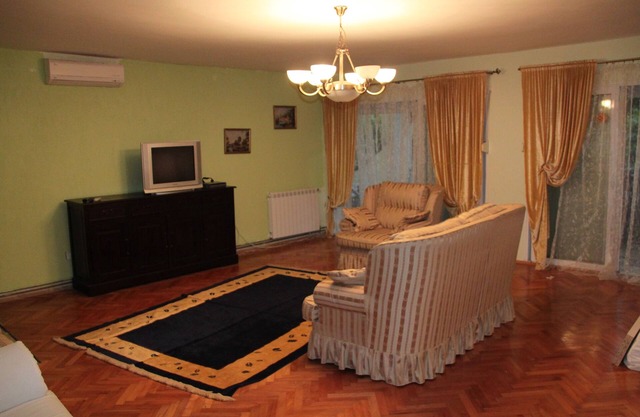 Villa with private swimming pool in a quiet area of Sutomore