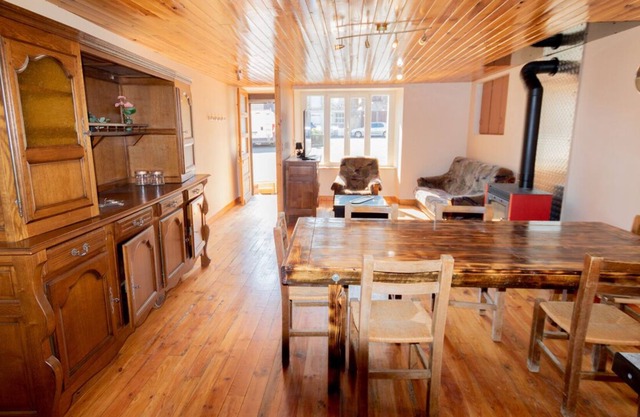 Village house for groups of 11 people