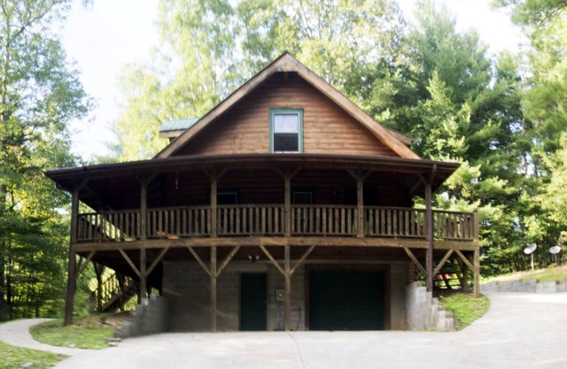 Visit a Great Family Hideaway In The Blue Ridge Mountains 20 Min. to Lake Lure