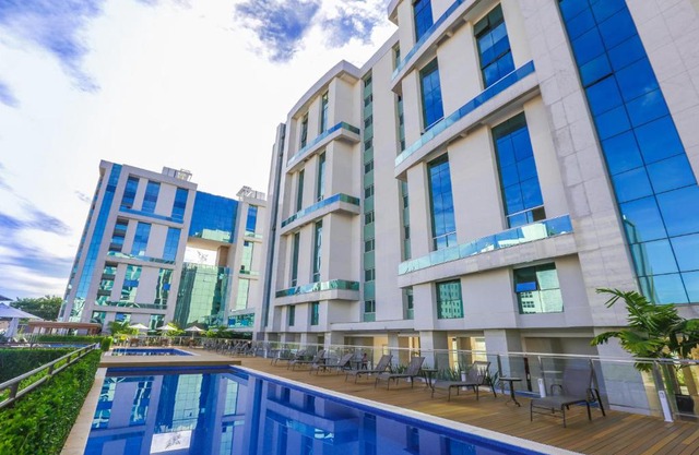 Vista Park Hplus Long Stay