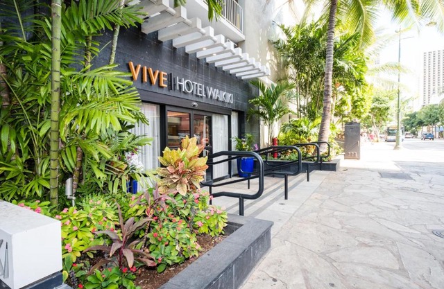 VIVE Hotel Waikiki