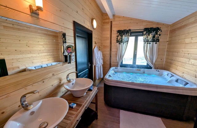 Vosges Chalet with Sauna & Spa
