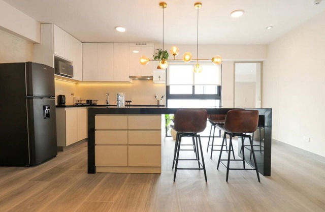 w Captivating 1BR in Miraflores