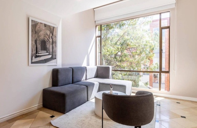 w Unique 2BR Duplex in Parque 93