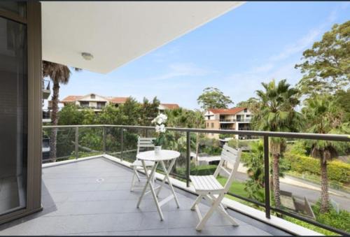 Wahroonga flat 2 bedroom 2 bath