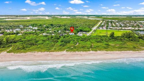 Wake Up to Beach Waves - 2BR Condo - Fall Savings