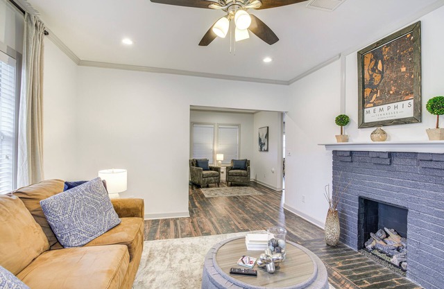 Walk to Eats: Midtown Memphis Home w/Patio!