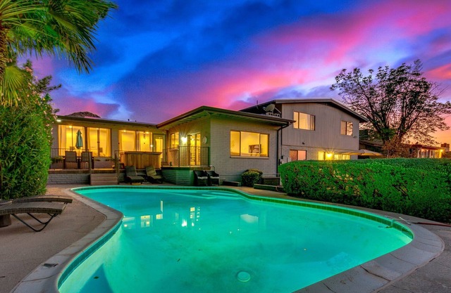 Walk to Hiking! Views - 5BR - Remodeled