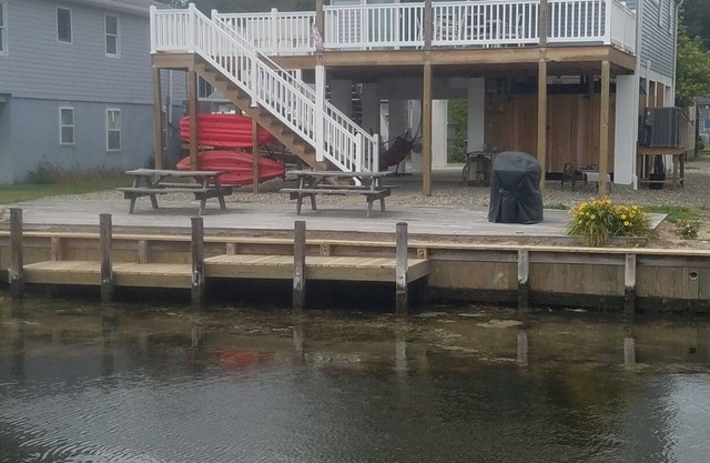 Walk To The Beach - 4 Bedroom 2 Bath - Lots of outside deck space