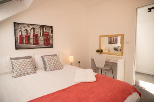 Walnut Flats-F3, 1-Bedroom with Stunning Garden View, AC, Parking, Netflix, WIFI - Close to Oxford, Bicester & Blenheim Palace