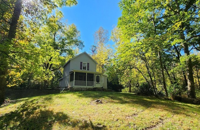 Walnut Springs | 0 Bed, 1 Bath