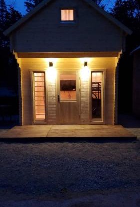 Wasaga Beach Bunkie 10