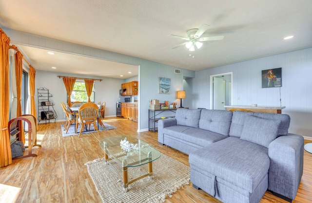 Waterfront Gem w/Dock & Kayaks in Jacksonville