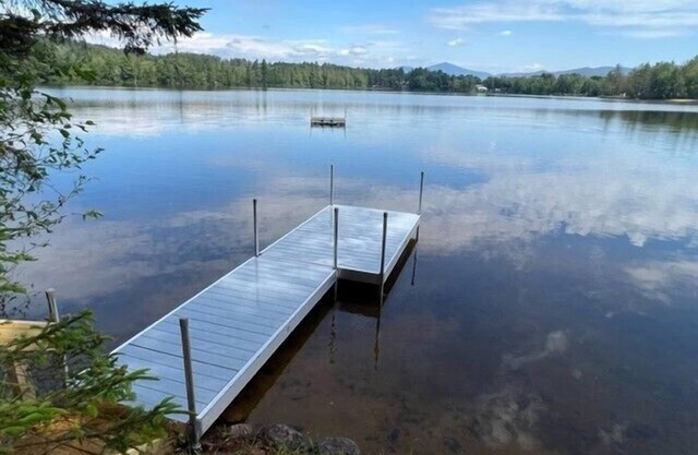 Waterfront Home W Suite Above Garage, Waterfront Views of Mt Washington!