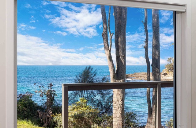 Waterfront, Pet-Friendly,WiFi | Oceanfront Beauty