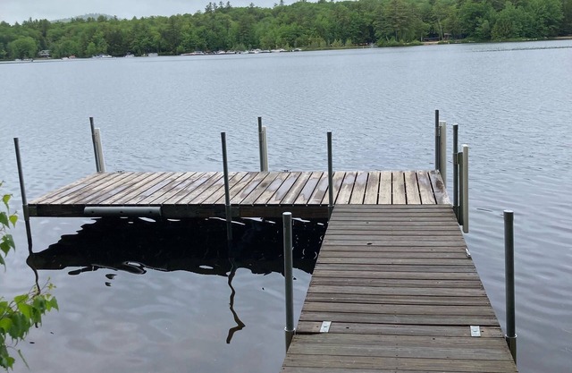 WATERFRONT private dock Cozy Cabin Pleasant Mt. 30m to Conway
