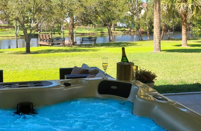 Waterfront with Dock on Private Half-acre with Hot tub and Pool