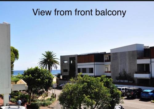 Waters Edge - Dunbar Court - Central Location