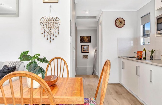 'Waurra' A Cosy Moana Beach Getaway