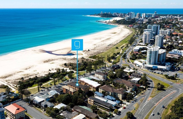 Waves at North Kirra - Bilinga North Kirra Beachfront - Linen Provided - Min. 3 Night Stays!