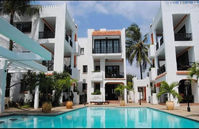 Wayside Beach Apartments