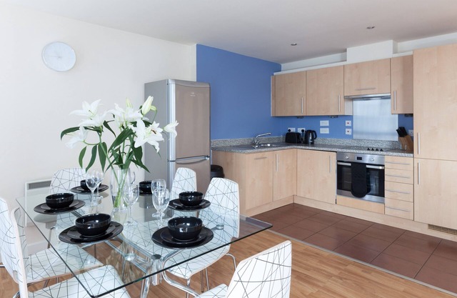 Welcome Home with this Outstanding & Open 2Bed Apt